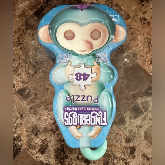 Brand new fingerlings puzzle - Picture 2 of 4
